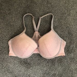 Victoria’s Secret bra 36D